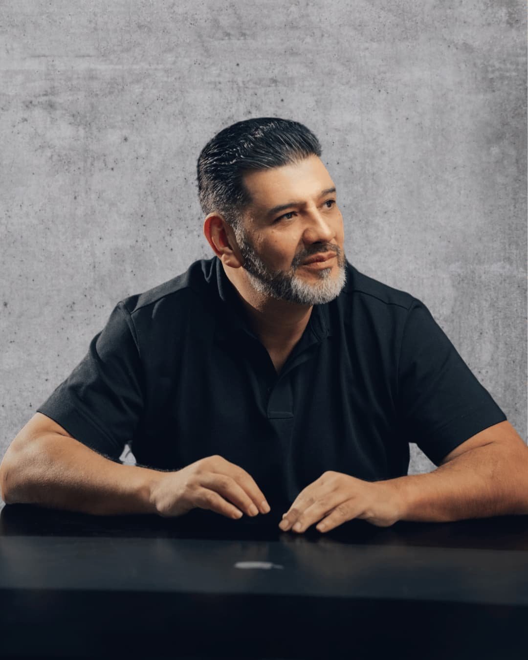 Omar Lazos - Founder & Director Empresarial